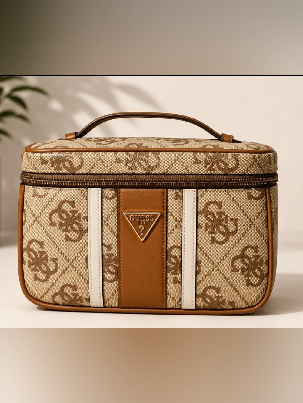 GUESS Travel Cosmetic Bag